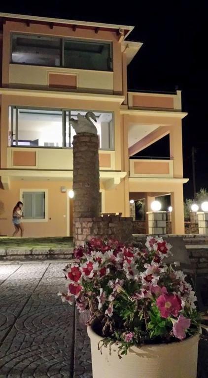 Villa Maria & George Нидри Екстериор снимка