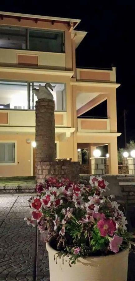 Villa Maria & George Нидри Екстериор снимка