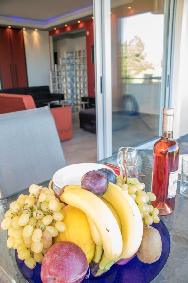 Villa Maria & George Нидри Екстериор снимка